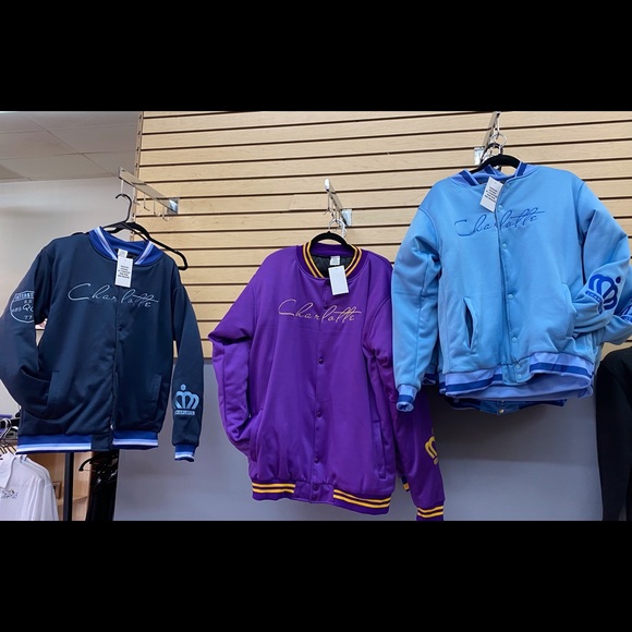 Tha 4 Bombers - Picture 8 of 10